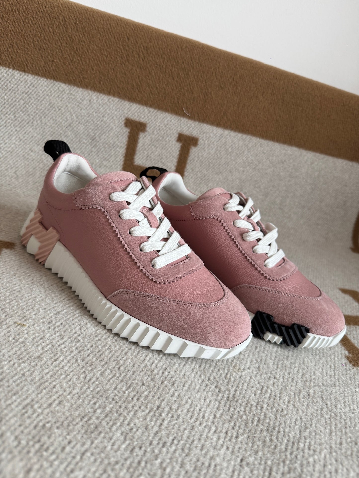 Hermes Bouncing Sneakers