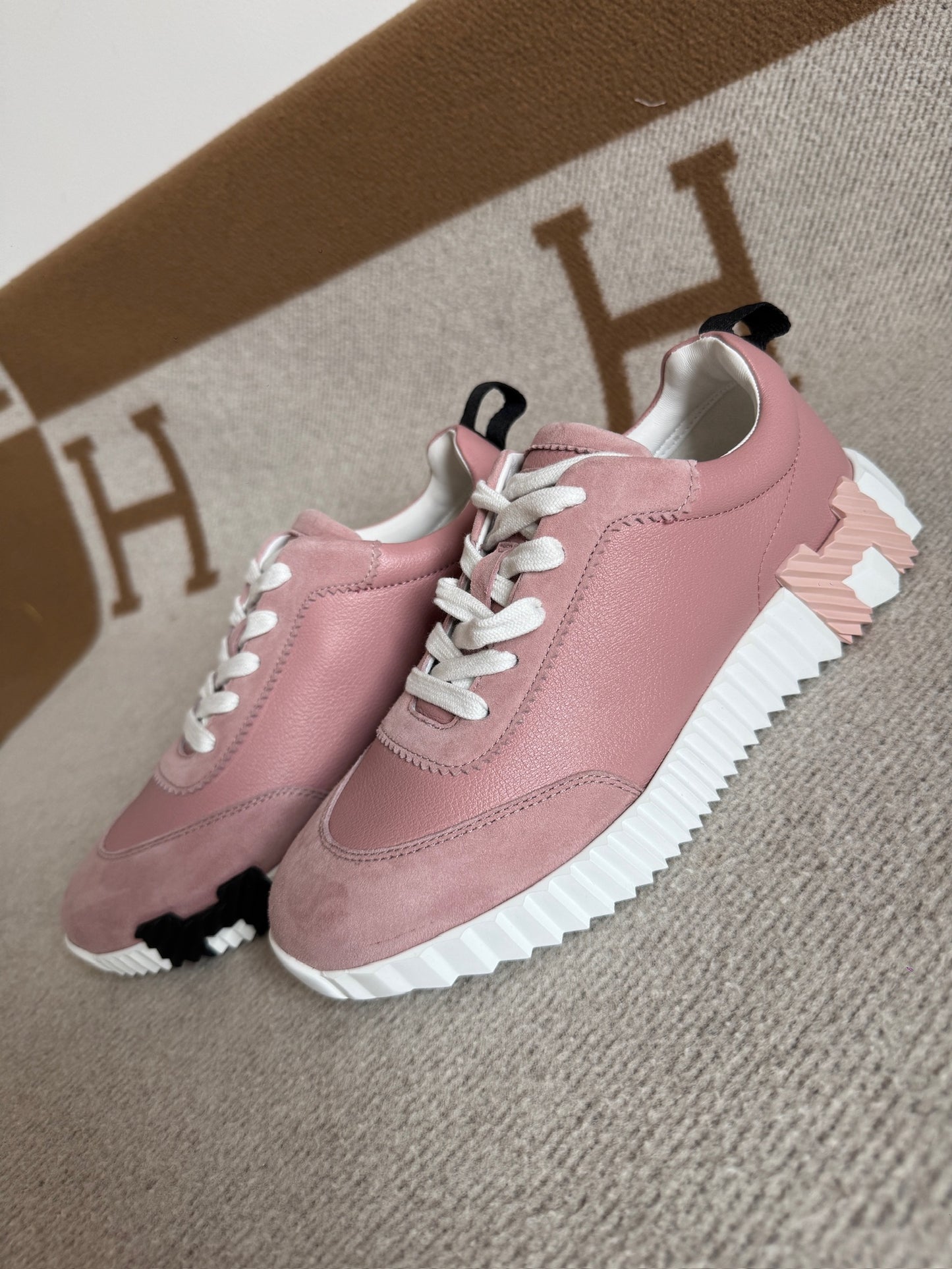 Hermes Bouncing Sneakers
