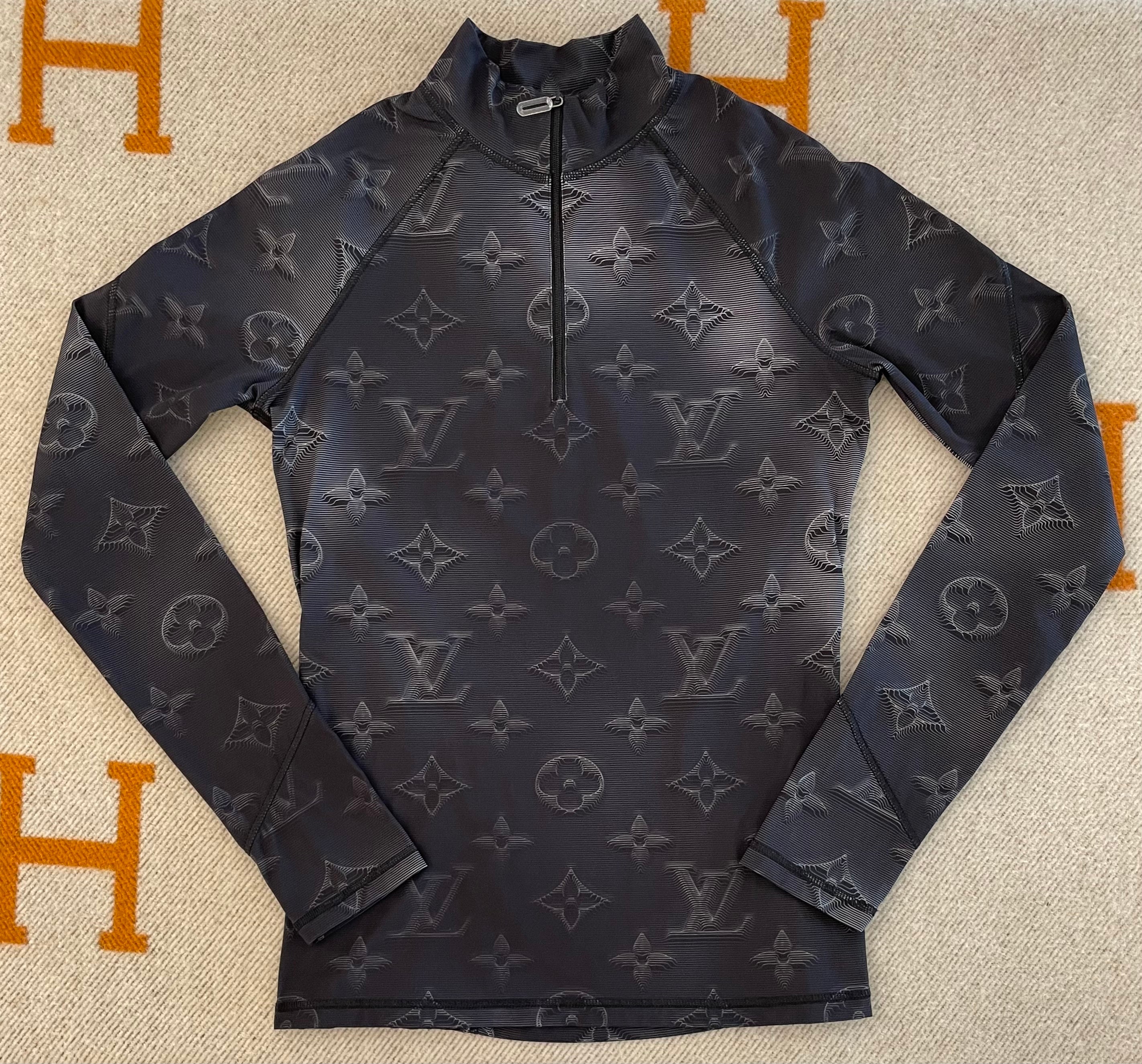 Louis Vuitton Technical Printed Half-Zip Long-Sleeved Top – One Designers  Boutique