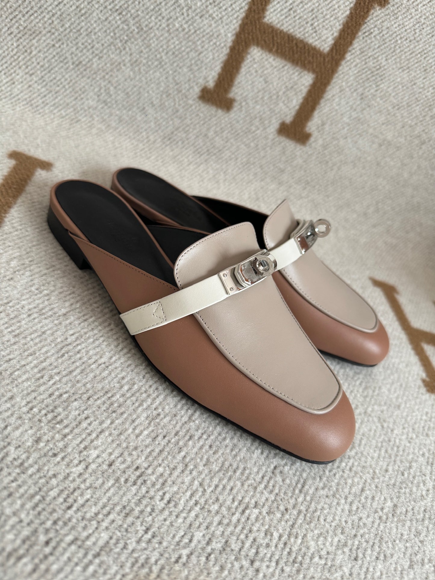 Hermes Oz Mule