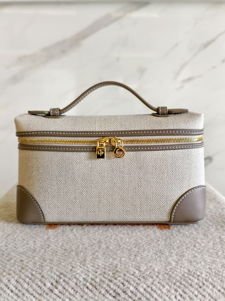 Loro Piana 19 Extra Pocket
