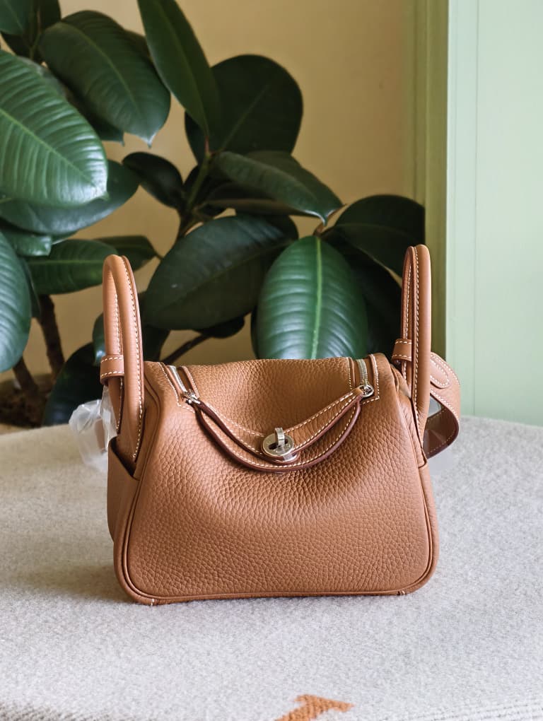 Hermes Mini Lindy Gold PHW