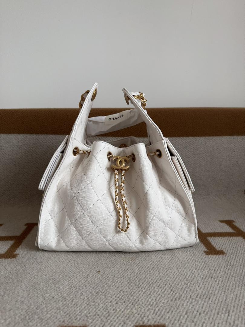 Chanel 25 Hobo Small