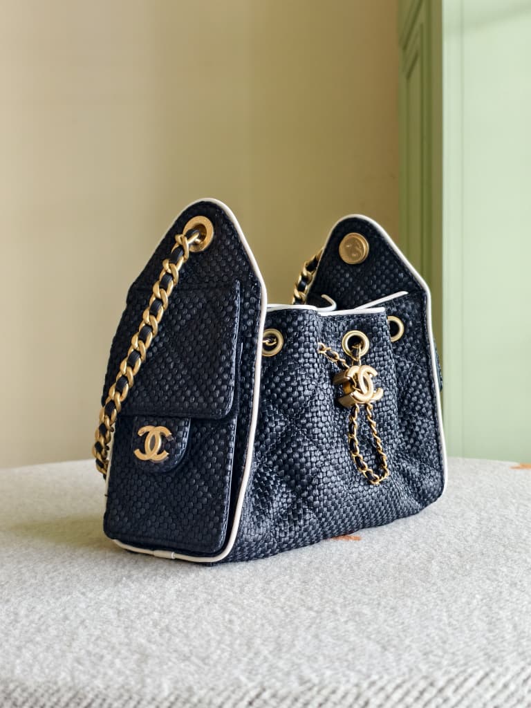 Chanel 25 Mini Rafia