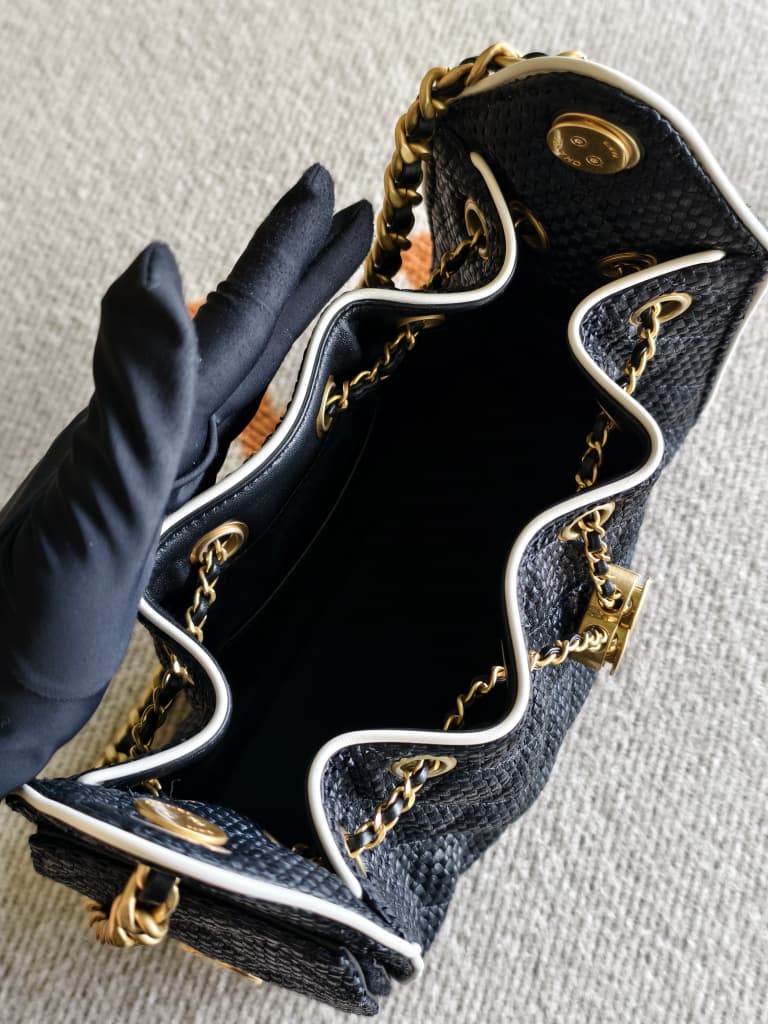 Chanel 25 Mini Rafia