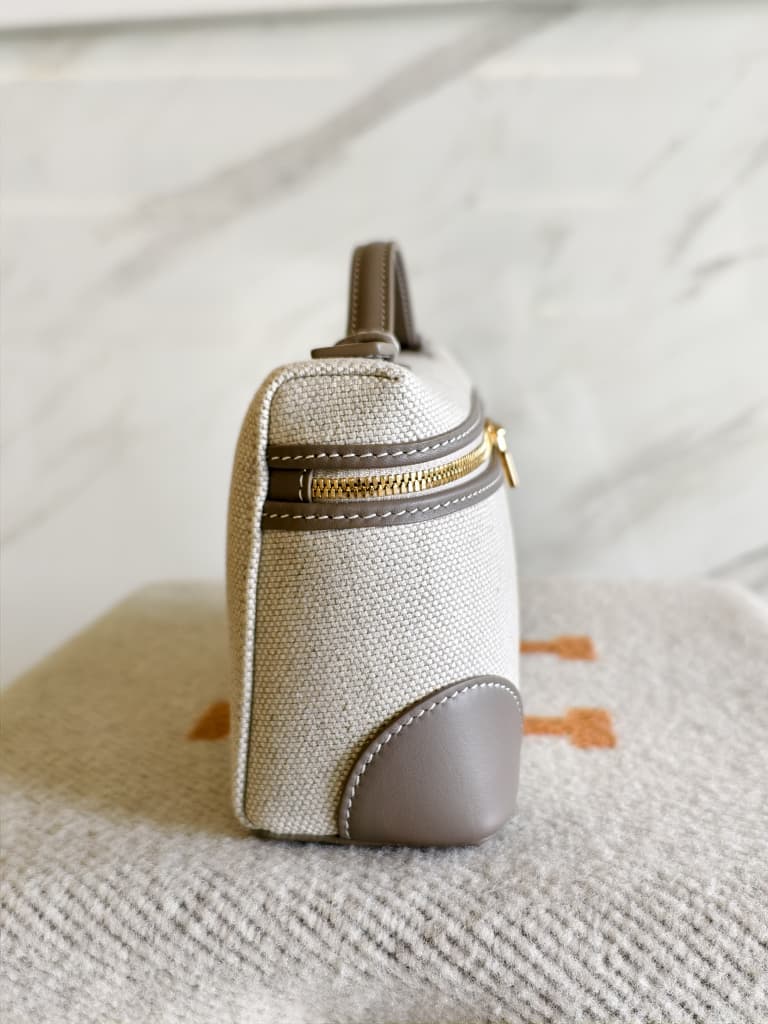 Loro Piana 19 Extra Pocket