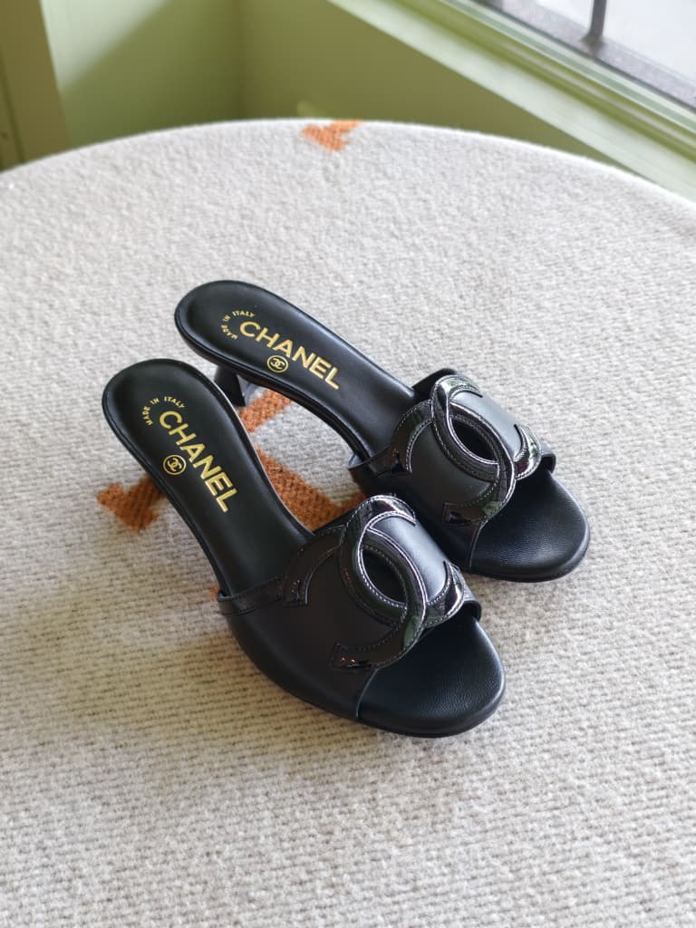 Chanel SS26 Mules Black
