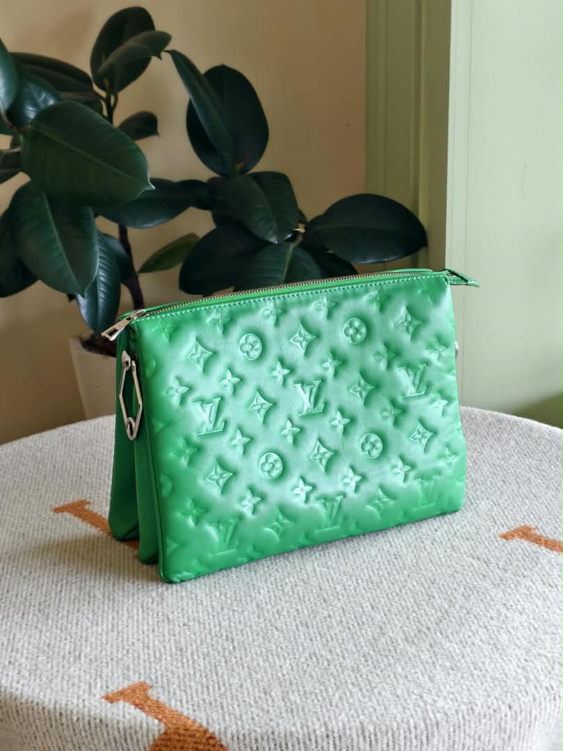 LV Coussin PM