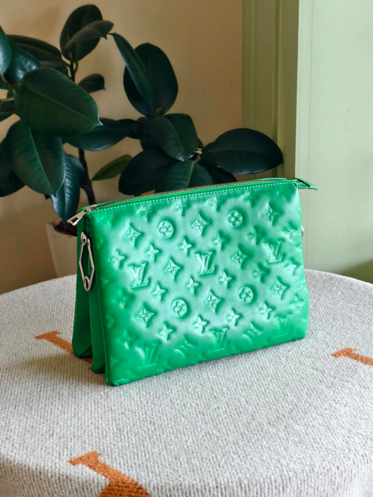 LV Coussin PM