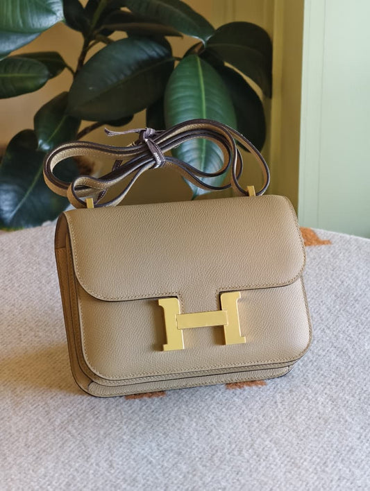 Hermes Constance 18 Poussiere