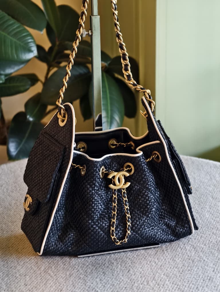 Chanel 25 Mini Rafia
